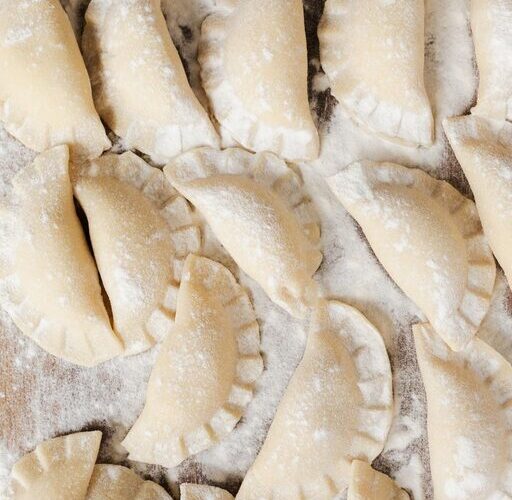 Najciekawsze książki kucharskie dla miłośników tradycyjnych smaków